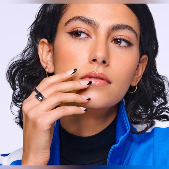 💅🆕Kiss Nails Salon Acrylic French Tip Nails!Short Length Coffin Nails “Flame” - Picture 5 of 16